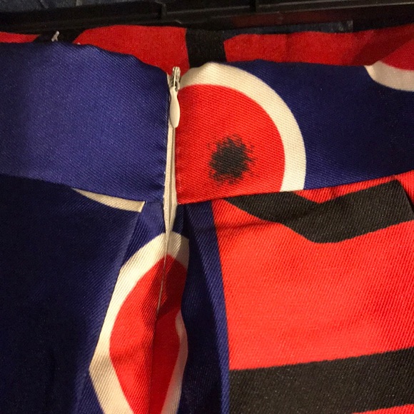 Beautiful Abstract Printed Skirt - Picture 5 of 7